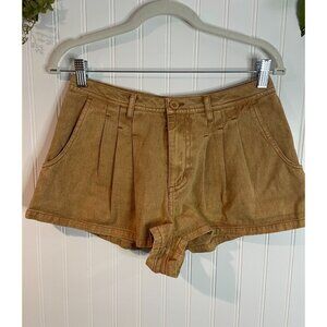 Free People Tan Pleated Shorts With Button & Zipper Closure Size 4